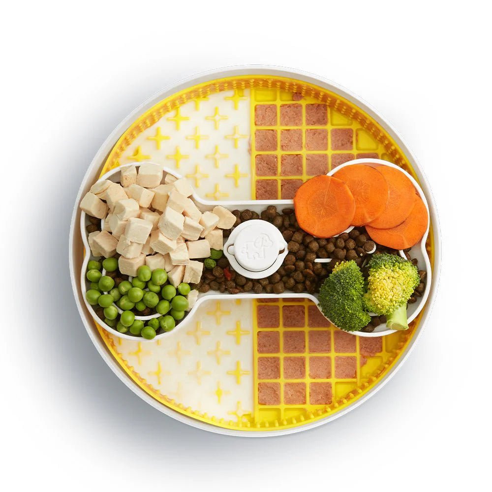 Puzzle Licker Maze - Triple Textures, Triple Fun (Yellow) - Eva Pet - Puzzle Feeder™