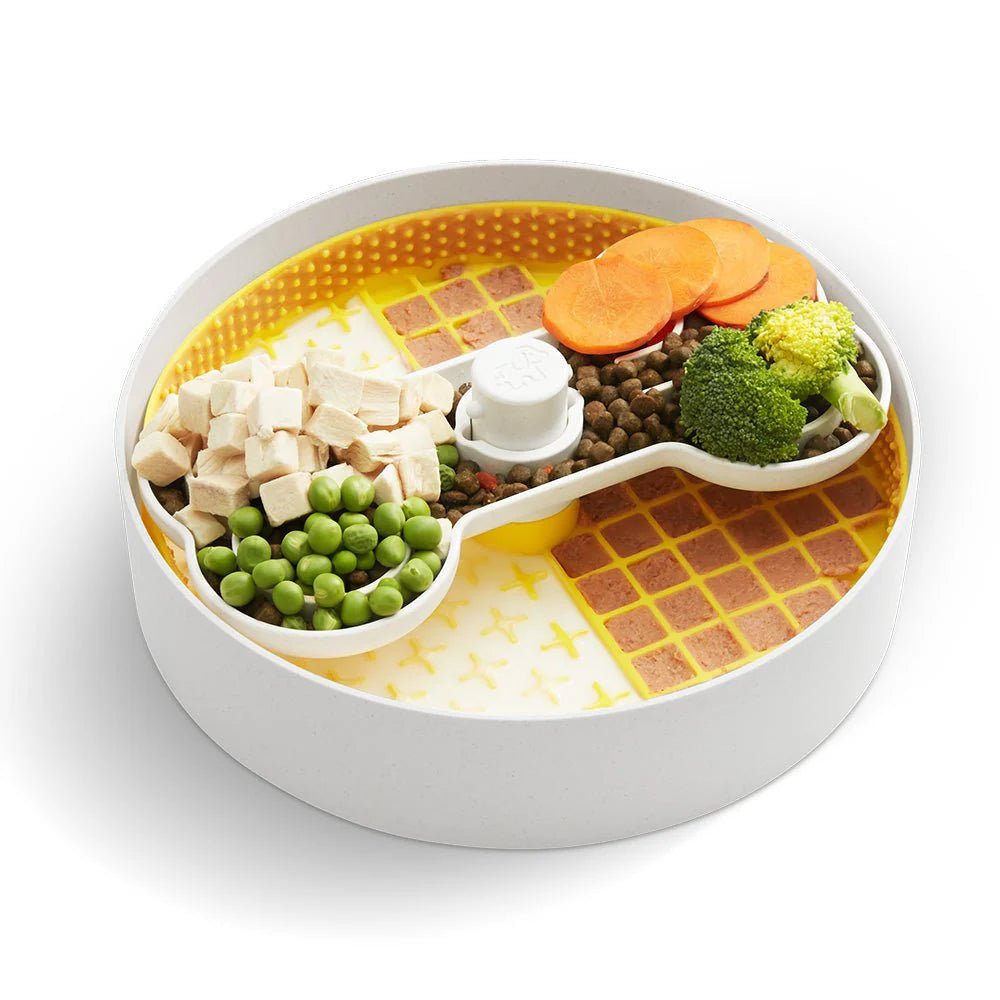 Puzzle Licker Maze - Triple Textures, Triple Fun (Yellow) - Eva Pet - Puzzle Feeder™